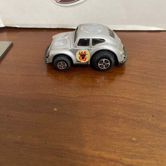 Volkswagon VW Beetle Rolls Royce Pull-Back - Picture 4 of 7